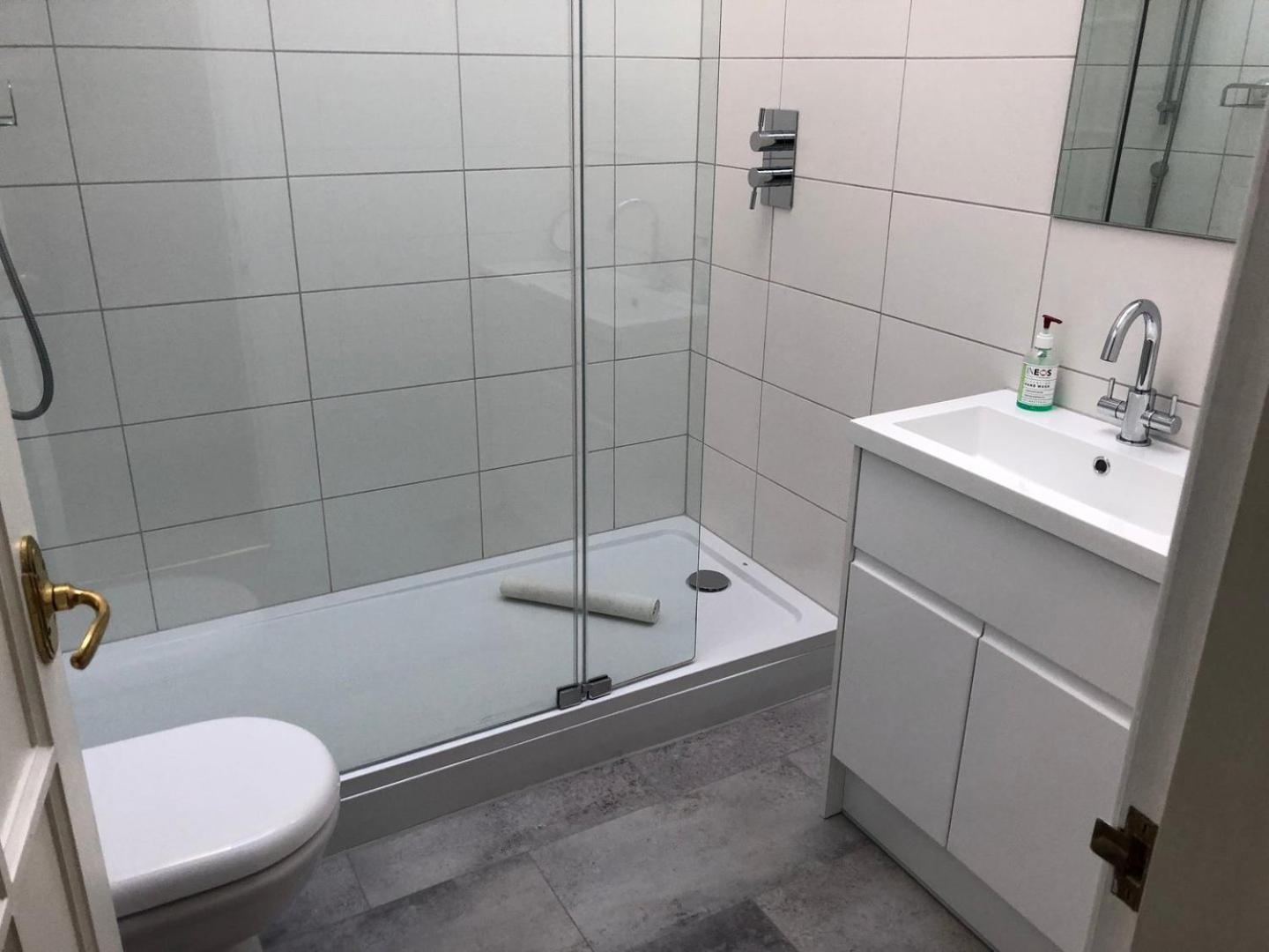 אדינבורו Guestready - Classic Charm Near Holyrood Park מראה חיצוני תמונה